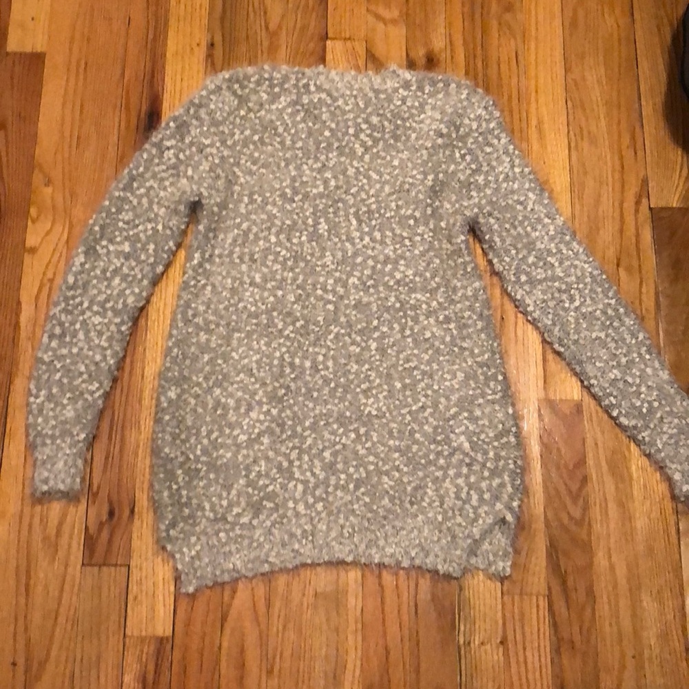 🍂cozy and fuzzy sweater!! - Picture 4 of 6